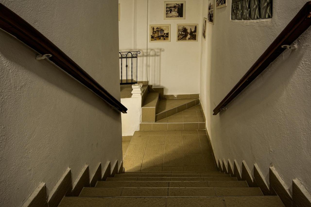 Demetrovics Udvarhaz Eger Buitenkant foto